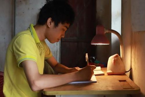 Cậu học trò nghèo ở Nam Định và mơ ước 'chưa dám kể cùng ai'