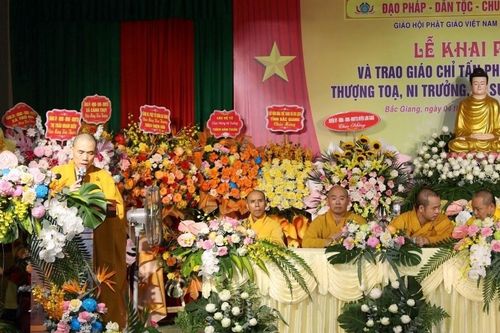 Bắc Giang: Lễ khai pháp khóa hậu An cư kiết hạ, trao giáo chỉ tấn phong giáo phẩm