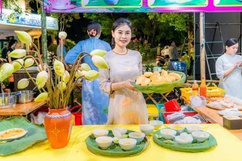 Ngày hội Sen Huế 2024 hấp dẫn du khách