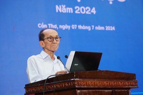 Cụ ông hiếu học 87 tuổi trở thành tân học viên bậc thạc sĩ Trường Đại học Cần Thơ