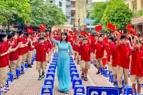 Hà Nội bắt đầu đăng ký tuyển sinh vào lớp 6