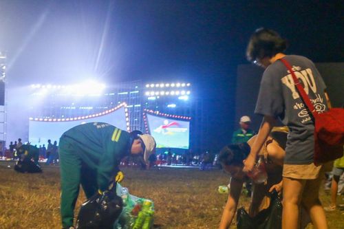 Những đóng góp thầm lặng trong đêm Khai mạc Lễ hội Vì hòa bình