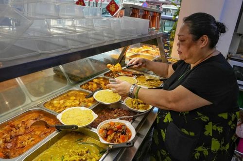 Nhà hàng Macau khốn đốn vì khách chỉ đánh bạc và 'ăn chùa'