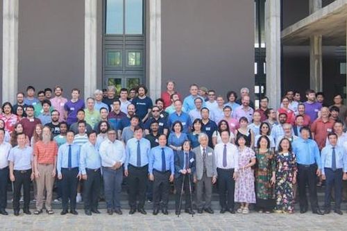 Hơn 100 nhà khoa học gặp gỡ tại Quy Nhơn để chia sẻ về vật lí, vũ trụ học