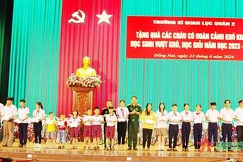 Những món quà ý nghĩa, nhân văn