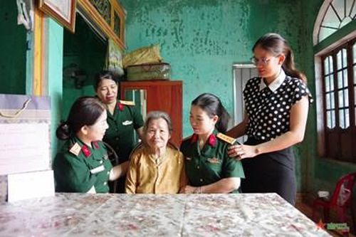 Những 'đóa sen hồng' trên 'vùng đất lửa'