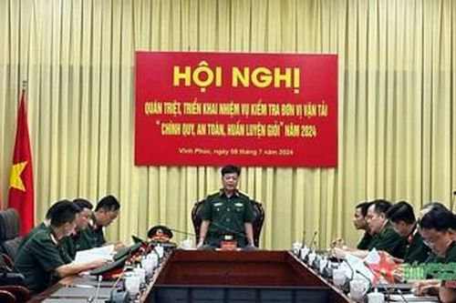 Quân khu 2 kiểm tra đơn vị vận tải 'Chính quy, an toàn, huấn luyện giỏi' năm 2024