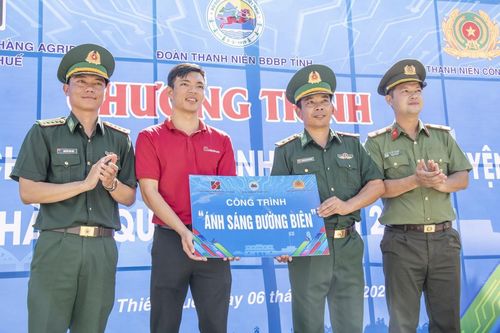 Tuổi trẻ Công an, BĐBP Thừa Thiên - Huế ra quân tình nguyện Hành quân xanh
