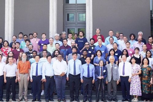 Gần 150 nhà khoa học gặp gỡ tại Quy Nhơn chia sẻ về vật lý, vũ trụ học