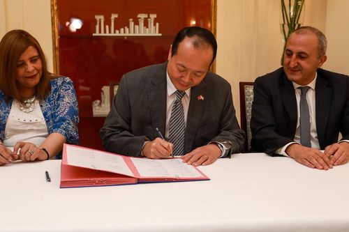 Đại sứ Nguyễn Huy Dũng dự lễ ký Điều lệ Nhóm các Đại sứ Khối Pháp ngữ tại Ai Cập