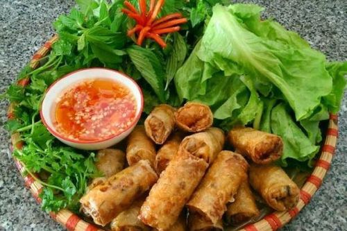 Hai món ăn của Việt Nam lọt top món ăn nhẹ ngon nhất thế giới