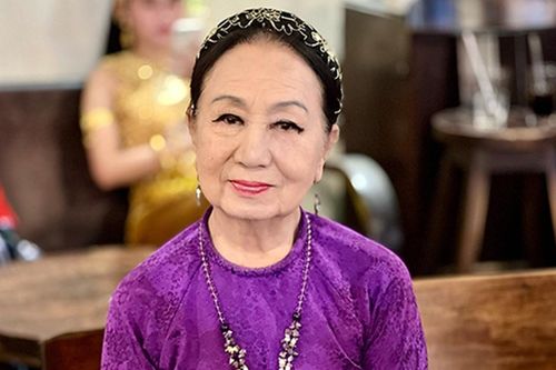 Tuổi 75, NSƯT Hồng Vân hát 'Lý chiều chiều' rất ấn tượng