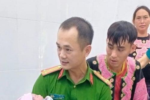 Phó Trưởng Công an huyện giúp sản phụ 'vượt cạn' thành công