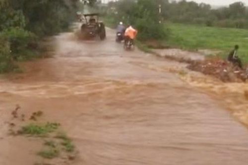 Nữ Chủ tịch Hội Nông dân xã bị nước cuốn trôi tử vong