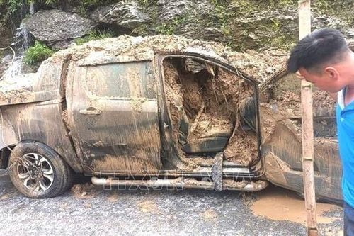 Mưa lũ gây sạt lở nghiêm trọng tại Hà Giang, một trẻ tử vong