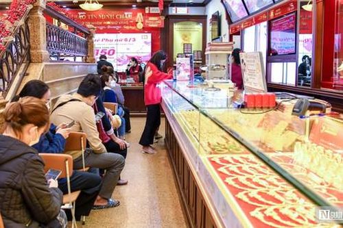Đánh thuế giao dịch vàng: Cần đặt lợi ích của người dân lên hàng đầu