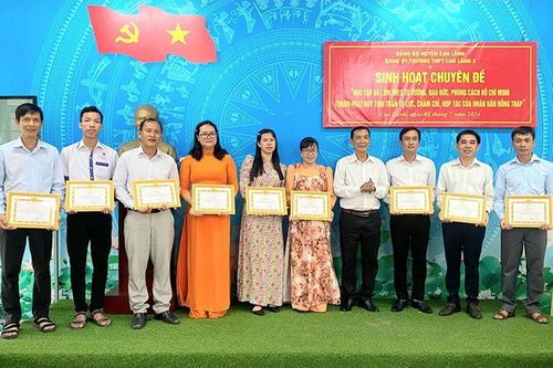 Thực hiện có hiệu quả nhiệm vụ công tác xây dựng Đảng