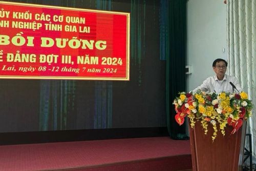 Khai giảng lớp bồi dưỡng nhận thức về Đảng đợt III-2024