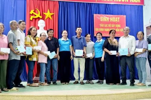 Tuyên truyền thực hiện Chiến lược phát triển gia đình tỉnh năm 2024