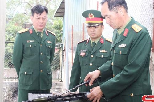Xây dựng lực lượng vũ trang Thành phố vững mạnh toàn diện