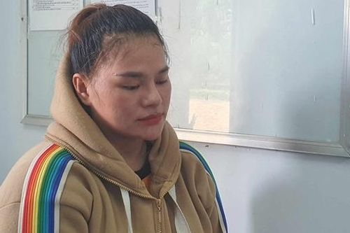 Thuê xe ôm đóng giả nhân viên ngân hàng để lừa đảo