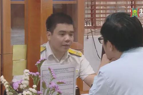 Tuyển dụng gần 14.000 biên chế trong 6 tháng đầu năm
