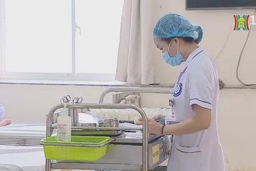 Bình xét thái độ phục vụ của cán bộ y tế