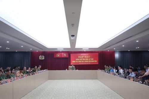 Vụ án Tập đoàn Phúc Sơn: Thu hồi 300 tỷ đồng, 1.000 'sổ đỏ', 2 triệu USD, 500 lượng vàng