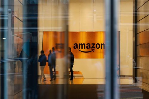 Cuộc chiến chống sách lậu của Amazon