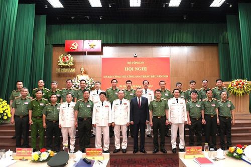 Vượt qua mọi khó khăn, thách thức, hoàn thành xuất sắc mọi nhiệm vụ
