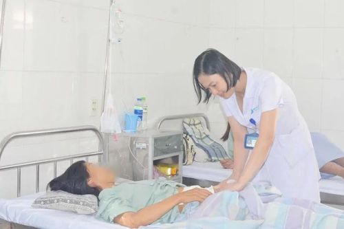Khối u tử cung to bằng thai nhi 5 tháng tuổi