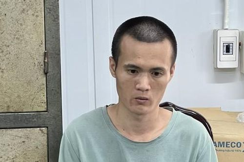 Bắt khẩn cấp người chú họ đâm hai cháu ở Bắc Ninh