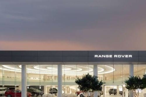 Land Rover Long Biên Hà Nội nơi hiện thực hóa những chiếc xe cao cấp nhất