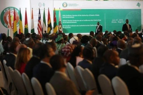 ECOWAS tìm cách xoa dịu căng thẳng với các quốc gia vùng Sahel