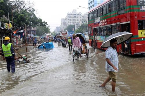 Hàng chục nghìn người sơ tán do lũ lụt ở Bangladesh