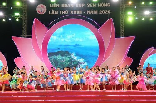 Bế mạc Liên hoan Búp sen hồng khu vực phía Nam