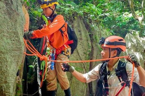 Những ông bố 'đặc biệt' và hành trình 'vạn dặm' kết nối tình cha con