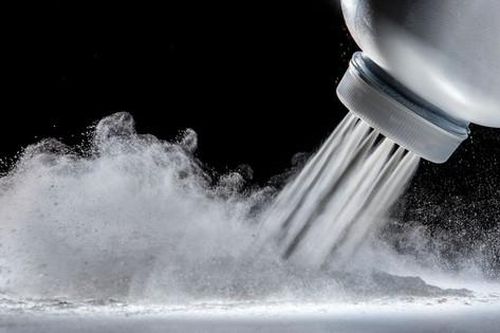 Sau 130 năm, WHO chính thức đưa bột talc trong phấn rôm trẻ em vào Nhóm 2A có thể gây ung thư cho con người