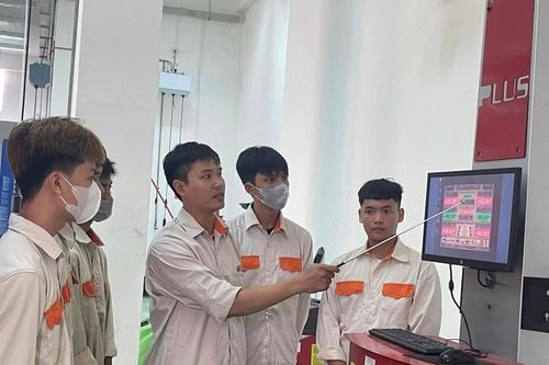 Đề nghị trả lương cho sinh viên tốt nghiệp dựa vào kỹ năng và năng lực hành nghề
