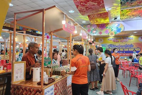 Siêu thị Tứ Sơn tâm huyết quảng bá hàng Việt
