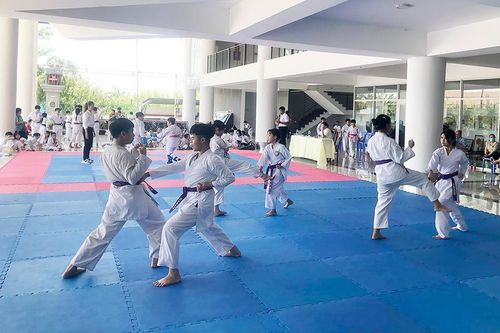 Đa dạng sân chơi trẻ em trong dịp hè
