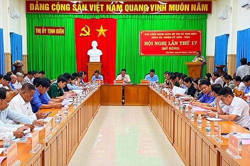 Hội nghị Ban Chấp hành Đảng bộ TX. Tịnh Biên lần thứ 17 (nhiệm kỳ 2020-2025)