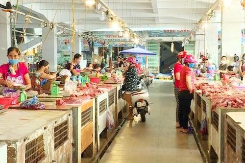 Không để lợi dụng chính sách tăng lương để nâng giá hàng hóa, dịch vụ bất thường