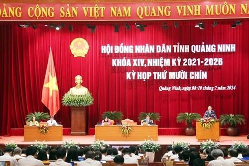 Thống nhất nhiệm vụ trọng tâm, đưa Quảng Ninh phát triển mạnh mẽ, toàn diện hơn