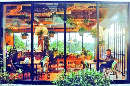 Thị trường F&B cạnh tranh khốc liệt