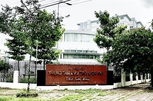 Giám đốc Trung tâm lưu trữ lịch sử tỉnh Cà Mau bị hạ xuống làm Phó Giám đốc