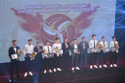 Bùi Hoàng Việt Anh thuộc đội hình tiêu biểu V.league mùa 2023/2024