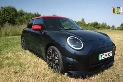 Mini Cooper EV giá từ hơn 660 triệu đồng