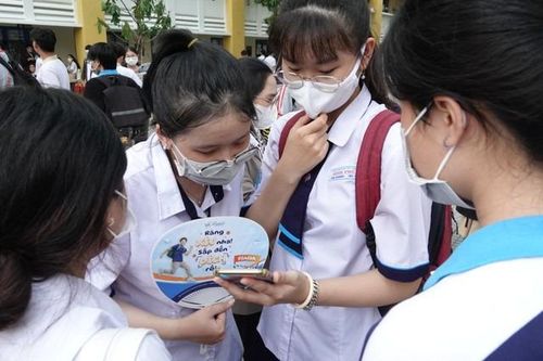 Điểm thi tốt nghiệp môn Ngữ văn ở Thành phố Hồ Chí Minh năm 2024 thế nào?