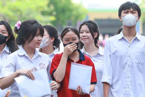 Đại học Y khoa Phạm Ngọc Thạch bỏ quy định phân biệt hộ khẩu trong tuyển sinh